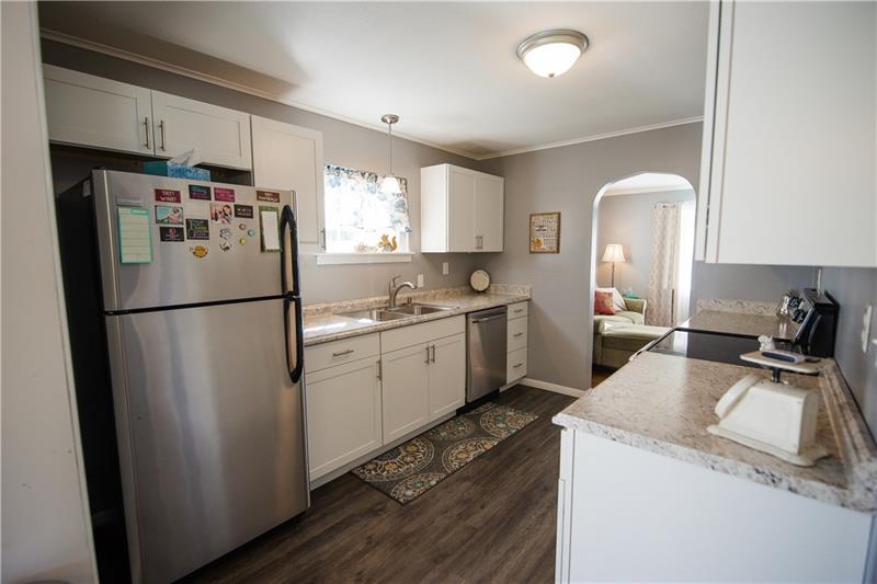 3109 Caughey Road Erie, PA 16506 - Photo 6 of 24 Gallery Image 6