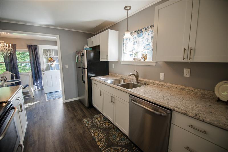3109 Caughey Road Erie, PA 16506 - Photo 7 of 24 Gallery Image 7