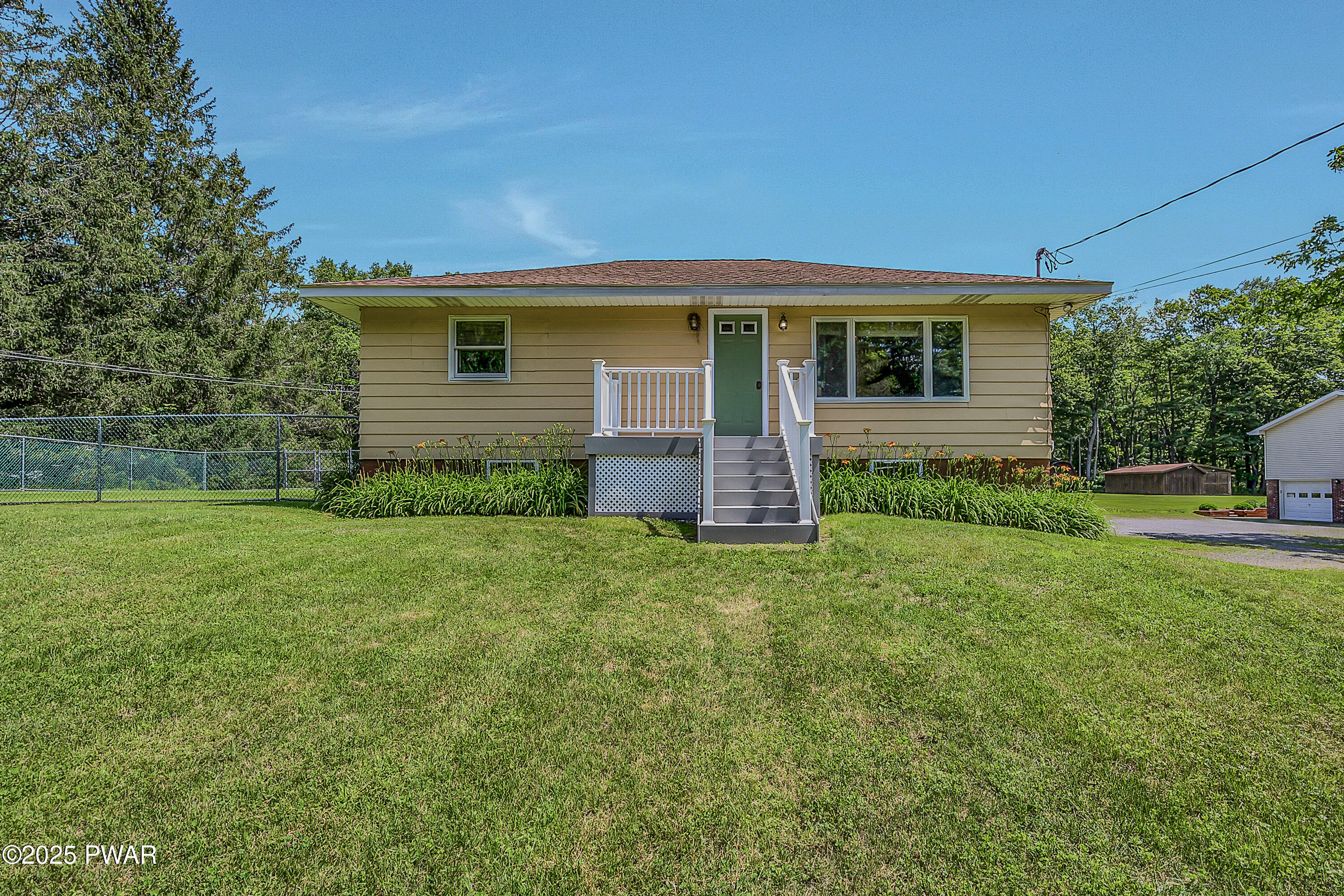 46 Kosinski Road Moscow, PA 18444 - Photo 3 of 91