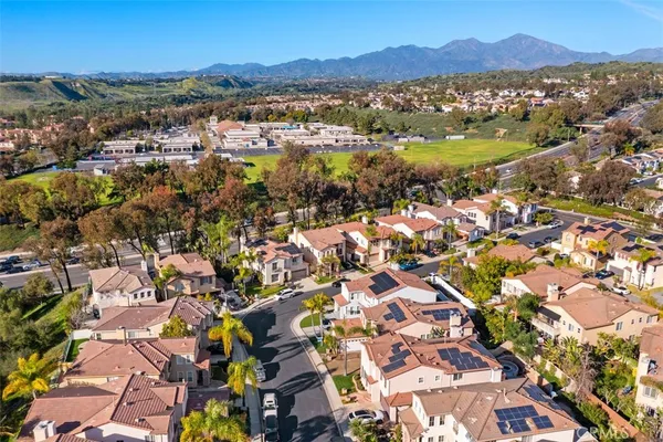 $1,725,000 | 30 Acanthus, Rancho Santa Margarita, CA 92688