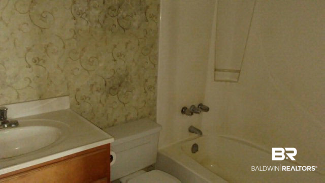 122 Sylvania Street Brewton, AL 36426 - Photo 3 of 10
