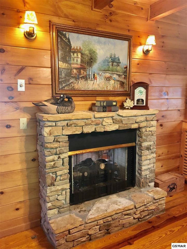 528 Hideaway Ridge Circle Sevierville, TN 37862 - Photo 8 of 34 Gallery Image 8