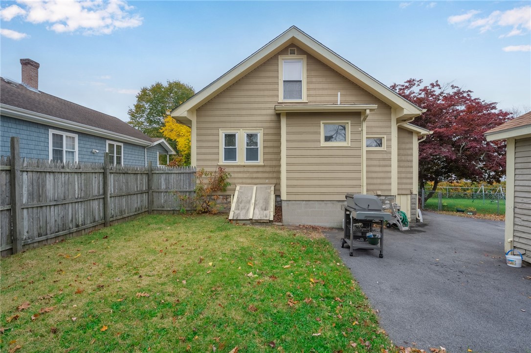 58 Cranston Street Woonsocket, RI 02895 - Photo 19 of 30