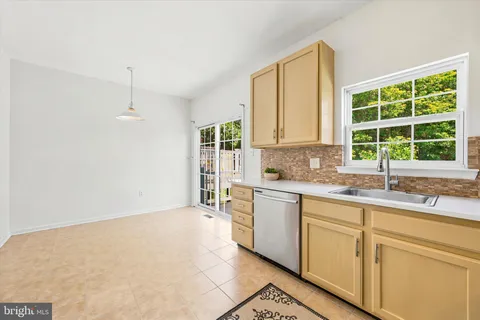 $449,900 | 16 Linda Lane, Aston, PA 19014