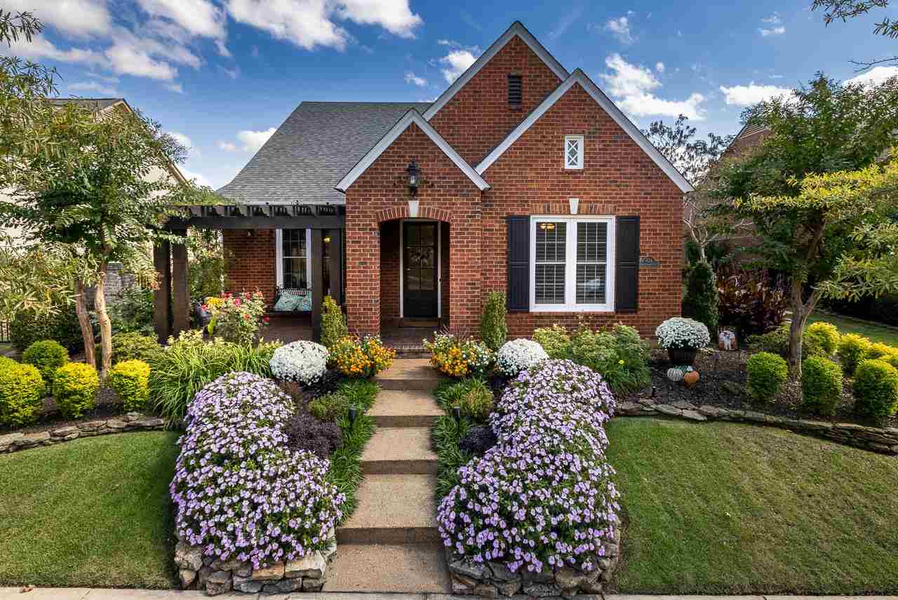 324 Colbert Street East Collierville, TN 38017 - Photo 1 of 25 Gallery Image 1