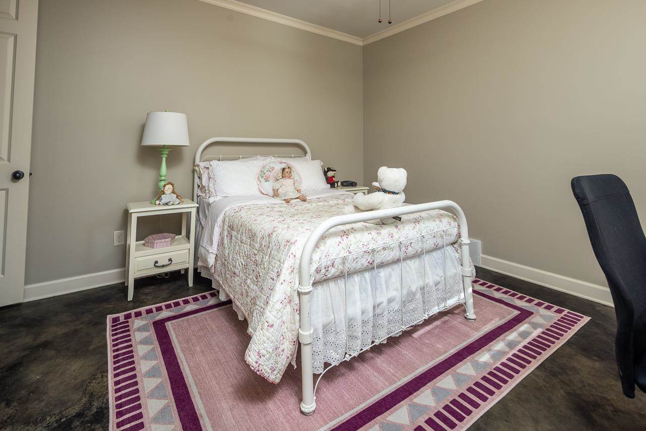 324 Colbert Street East Collierville, TN 38017 - Photo 15 of 25 Gallery Image 15