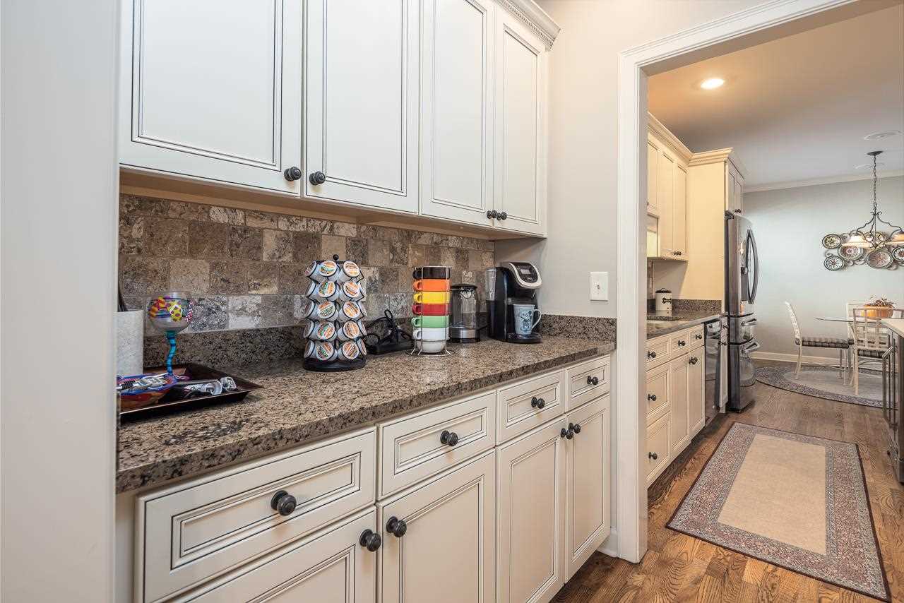324 Colbert Street East Collierville, TN 38017 - Photo 8 of 25 Gallery Image 8