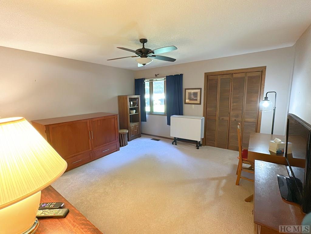 109 Emerald Ridge Road, Unit 41 Sapphire, NC 28774 - Photo 6 of 45 Gallery Image 6