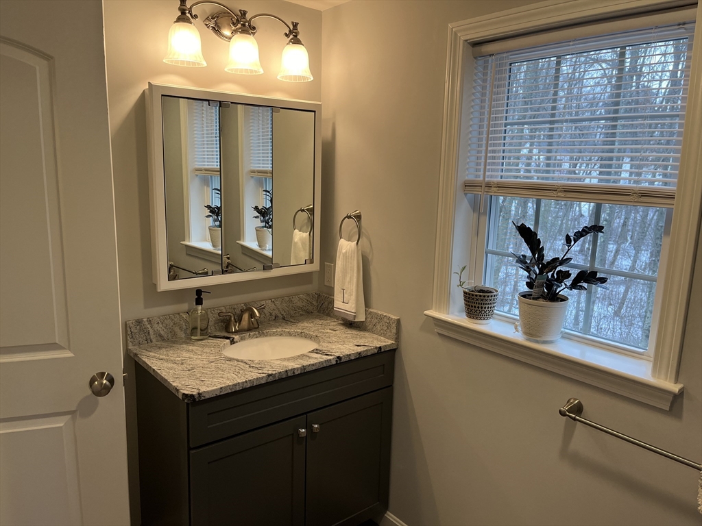 70 Phyllis Road Taunton, MA 02780 - Photo 11 of 26 Gallery Image 11