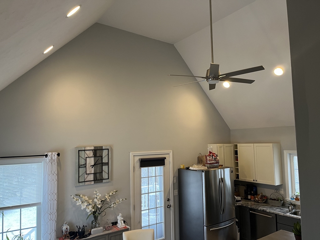 70 Phyllis Road Taunton, MA 02780 - Photo 9 of 26 Gallery Image 9