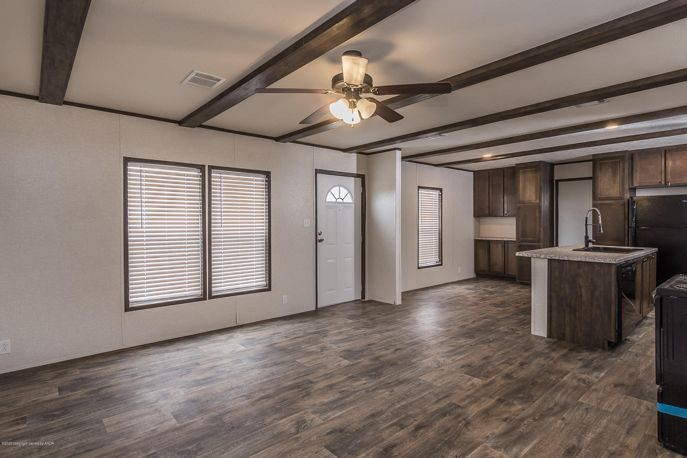 11713 Bertrand Road Amarillo, TX 79108 - Photo 9 of 28 009_Living Area