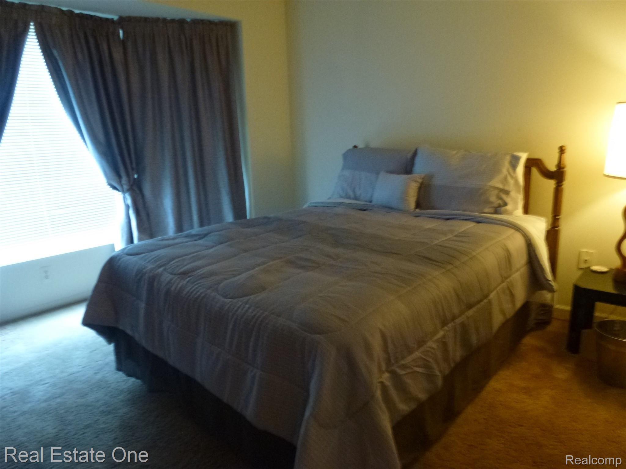 634 Shellbourne Drive Rochester, MI 48309 - Photo 45 of 52 P1070140.JPG Bedroom Three