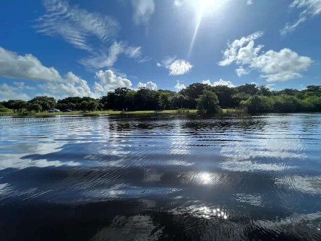 $360,000 | 12600 Southwest Conners Highway, Okeechobee, FL 34974