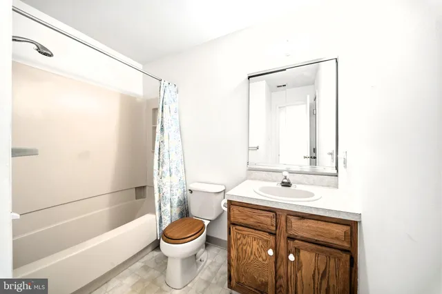 $297,975 | 1011 Denby Court, Quakertown, PA 18951