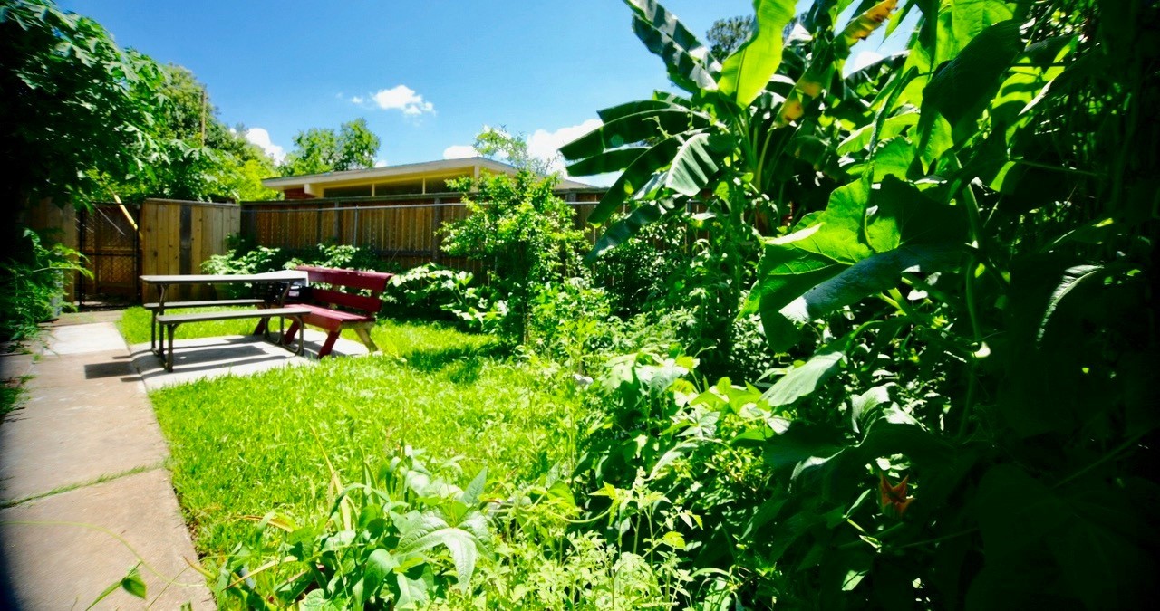 6609 Scribner Road Houston, TX 77074 - Photo 2 of 10