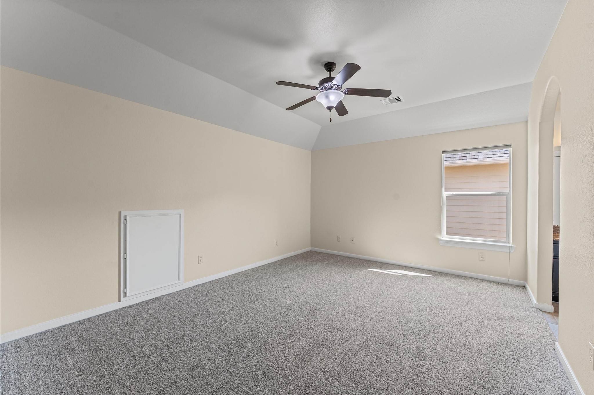 7 North Beech Springs Circle Spring, TX 77389 - Photo 35 of 50 a view of room with a ceiling fan and hardwood floor