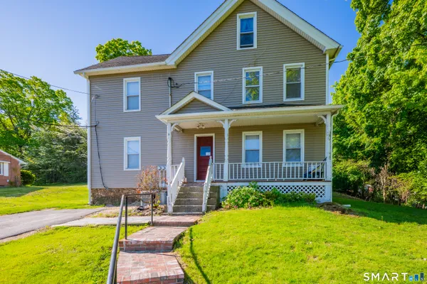$395,000 | 14 White Oak Avenue, Plainville, CT 06062