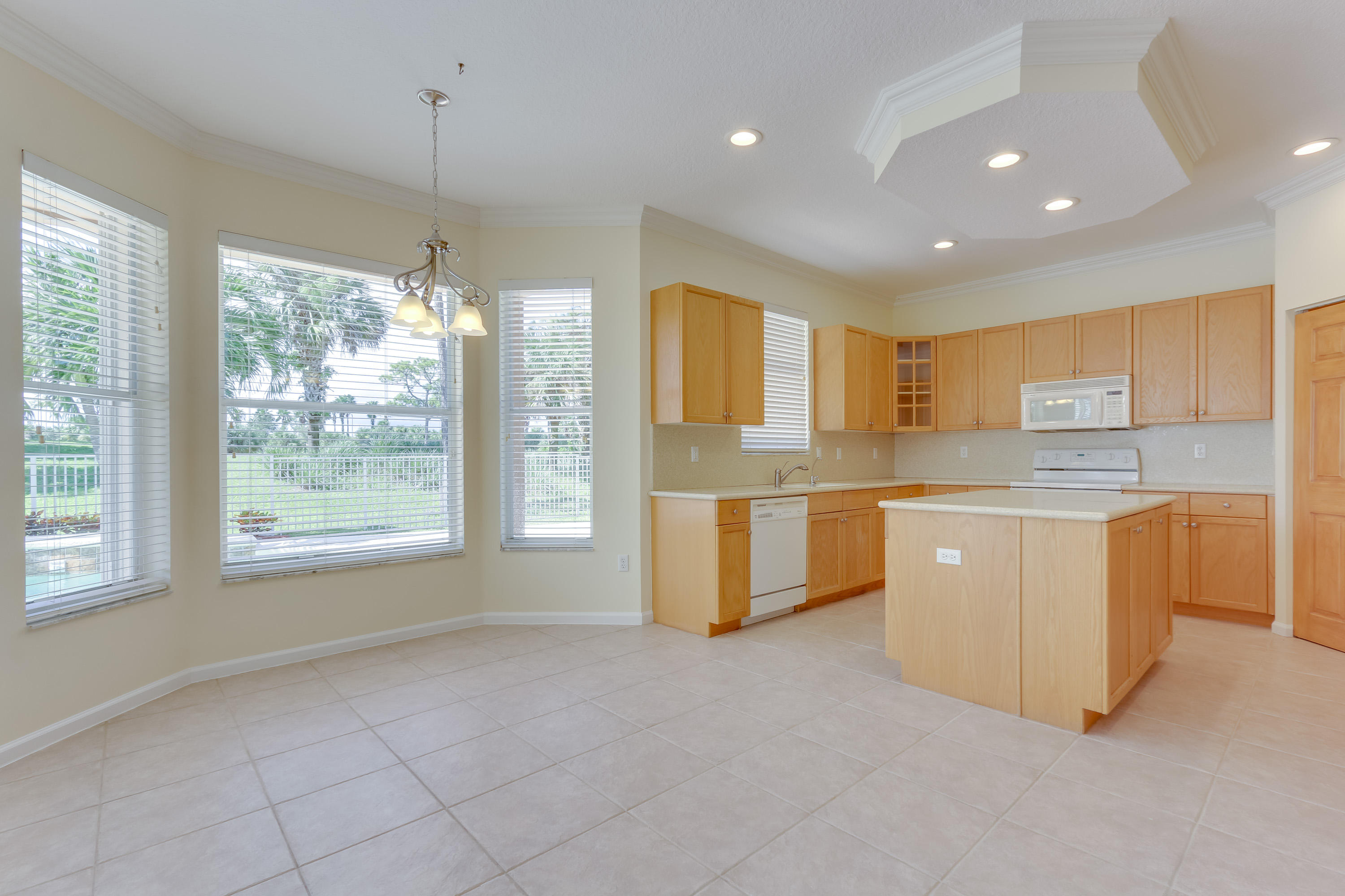 2121 Reston Circle Royal Palm Beach, FL 33411 - Photo 18 of 63 BREAKFAST NOOK/KITCHEN