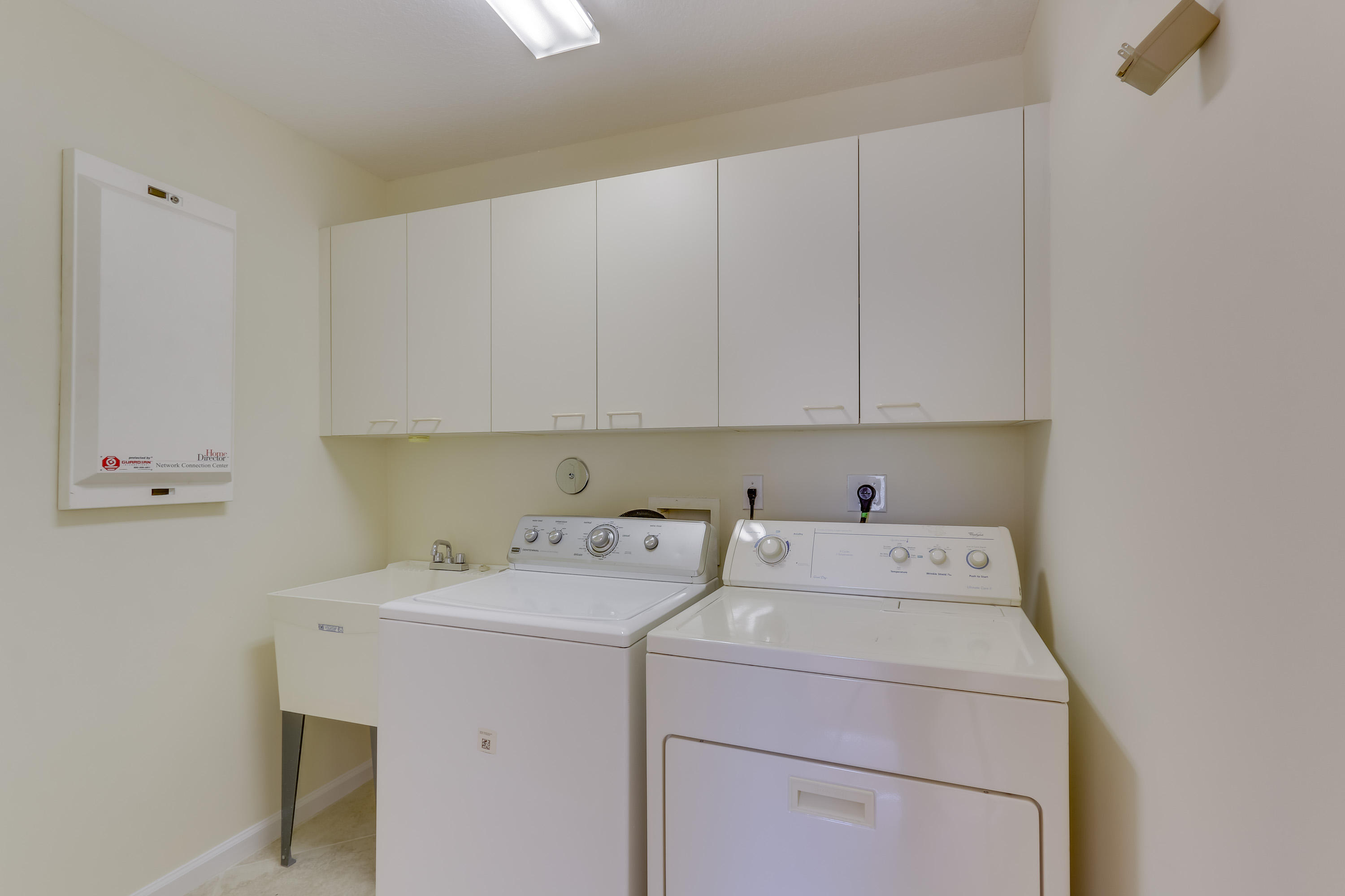 2121 Reston Circle Royal Palm Beach, FL 33411 - Photo 31 of 63 LAUNDRY ROOM