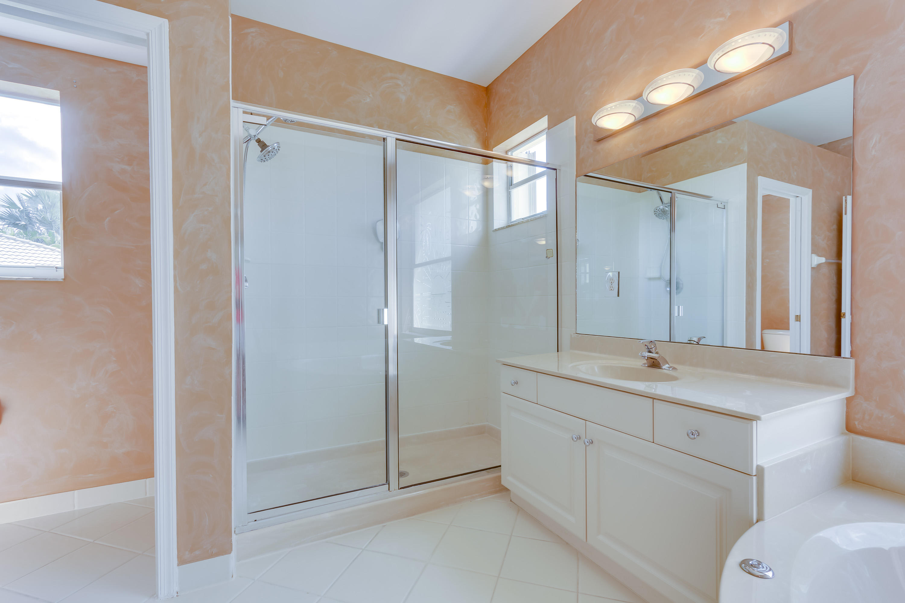 2121 Reston Circle Royal Palm Beach, FL 33411 - Photo 39 of 63 MASTER BATH