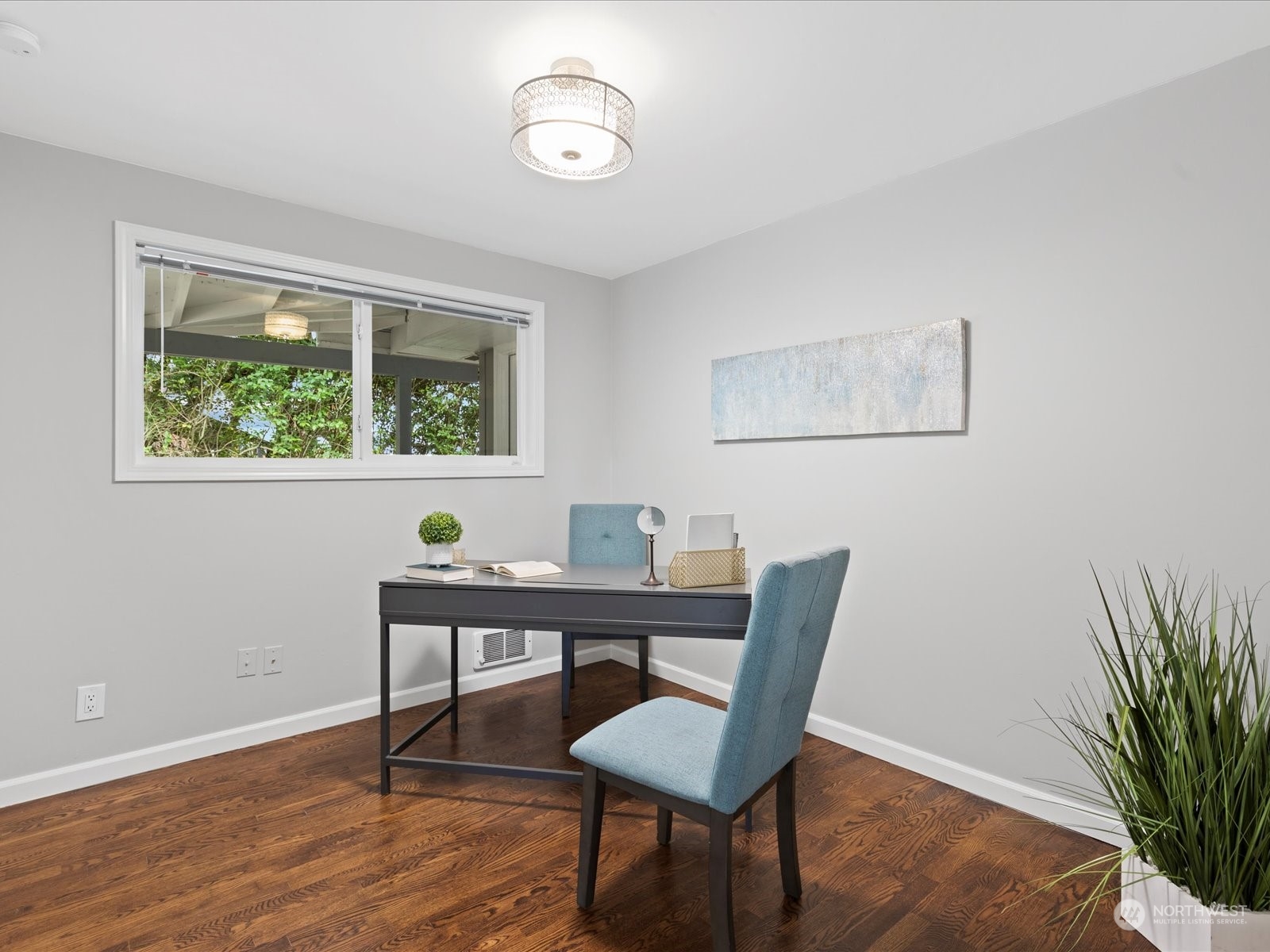 10705 22nd Avenue Southwest Seattle, WA 98146 - Photo 17 of 40