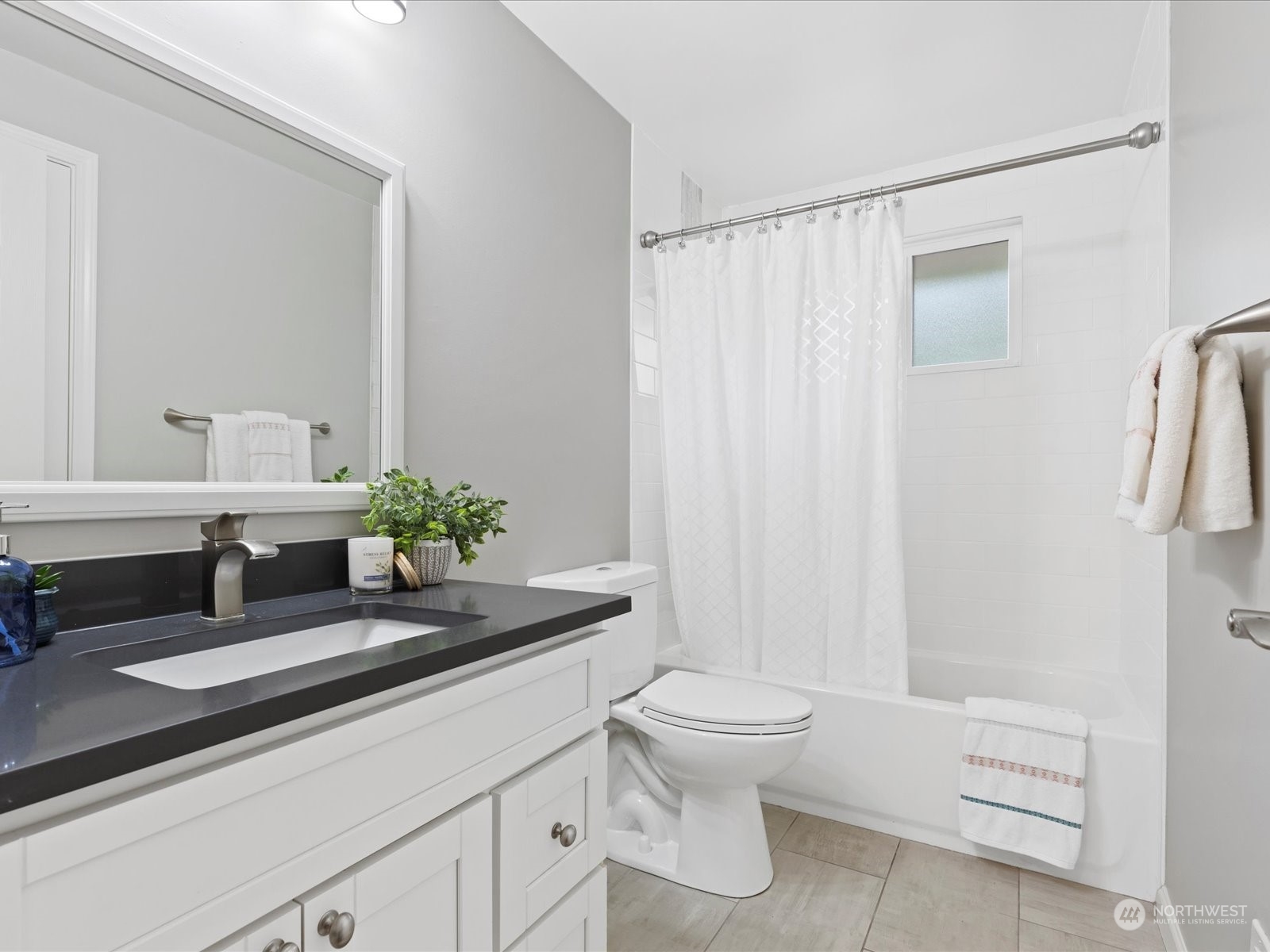 10705 22nd Avenue Southwest Seattle, WA 98146 - Photo 23 of 40
