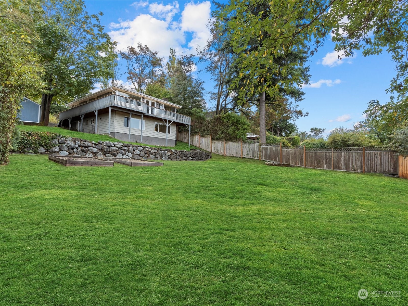10705 22nd Avenue Southwest Seattle, WA 98146 - Photo 33 of 40