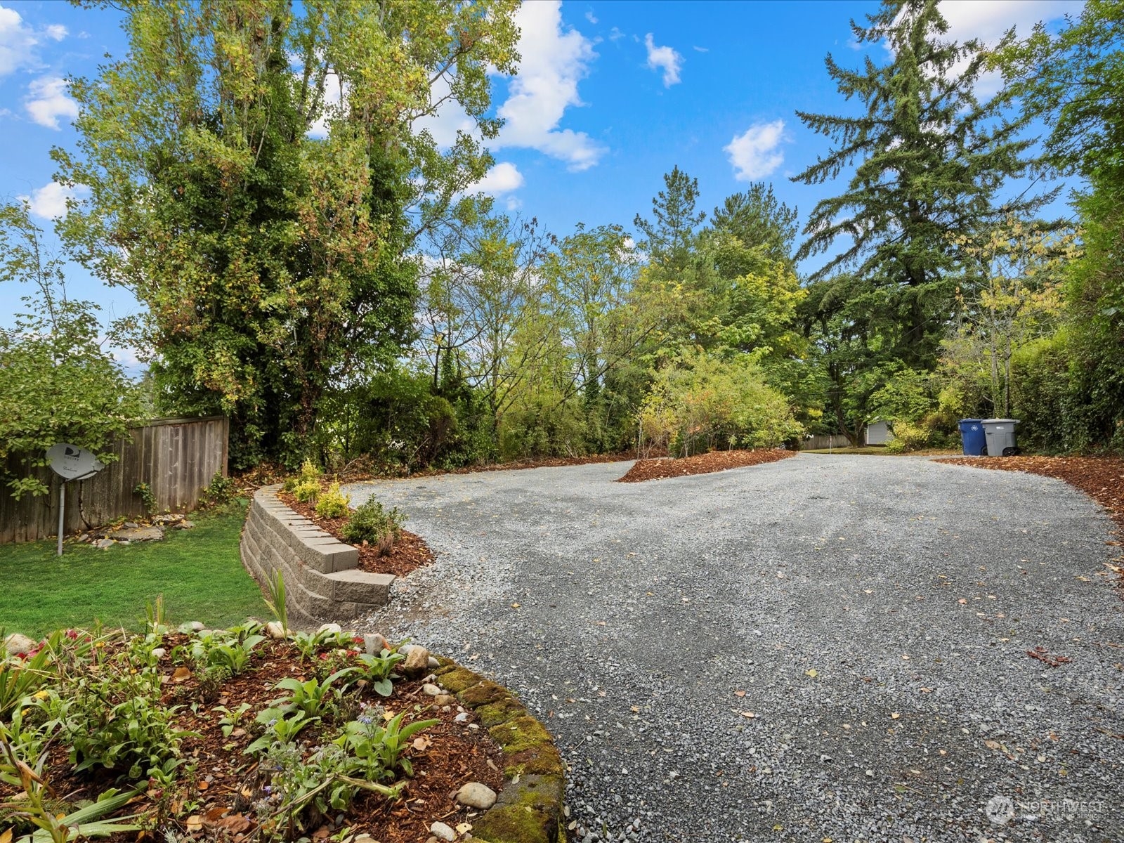 10705 22nd Avenue Southwest Seattle, WA 98146 - Photo 34 of 40