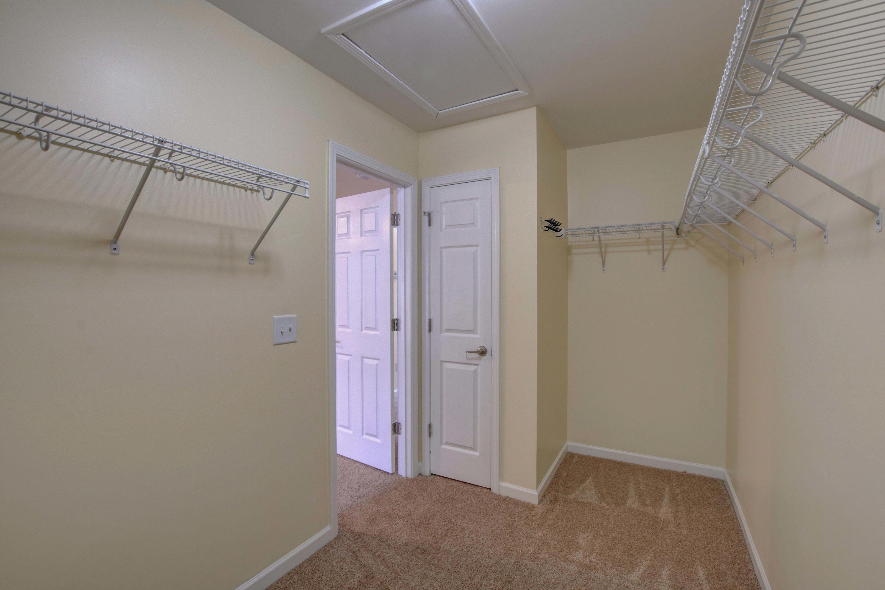 9046 Parlor Drive Ladson, SC 29456 - Photo 16 of 36 1-41