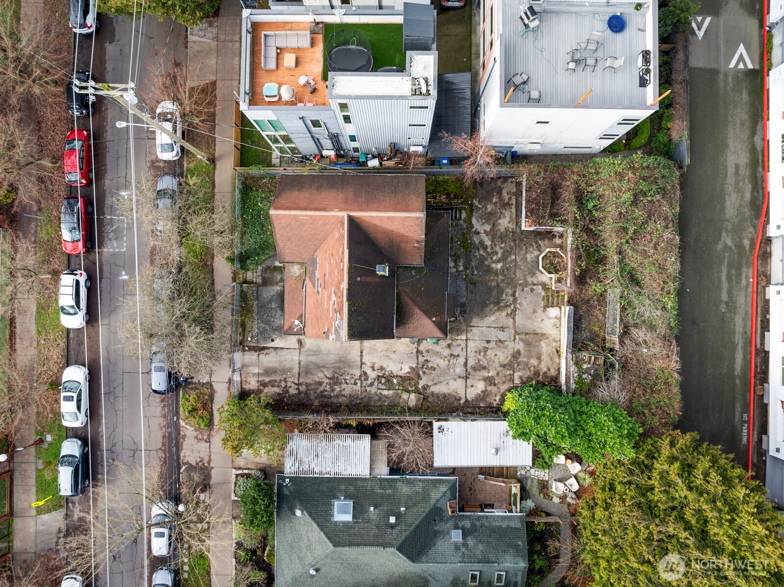3226 South Edmunds Street Seattle, WA 98118 - Photo 27 of 35 a aerial view of a house
