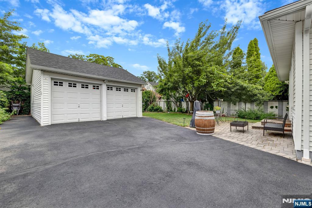98 Maple Street Rutherford, NJ 07070 - Photo 41 of 50
