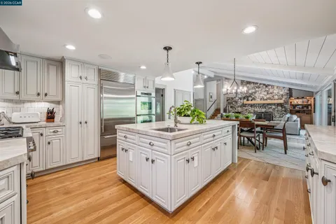 $3,500,000 | 39 Comistas Court, Walnut Creek, CA 94598