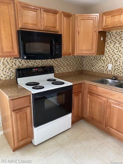 4030 West 13 Mile Road, Unit E3 Royal Oak, MI 48073 - Photo 4 of 12