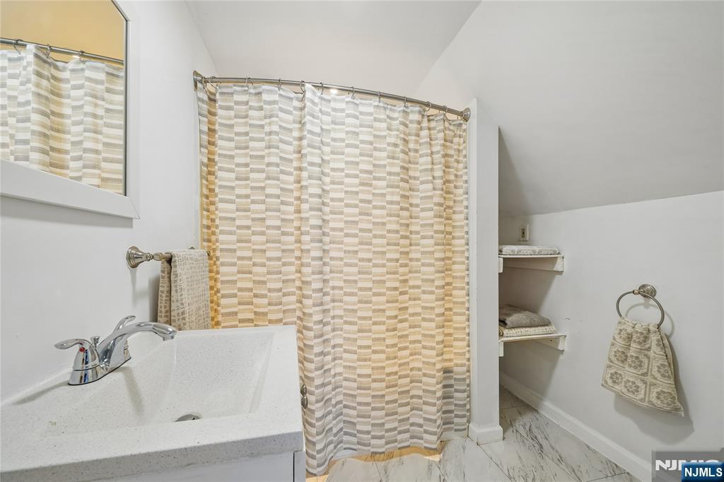 14 Grove Terrace Montclair, NJ 07042 - Photo 21 of 37