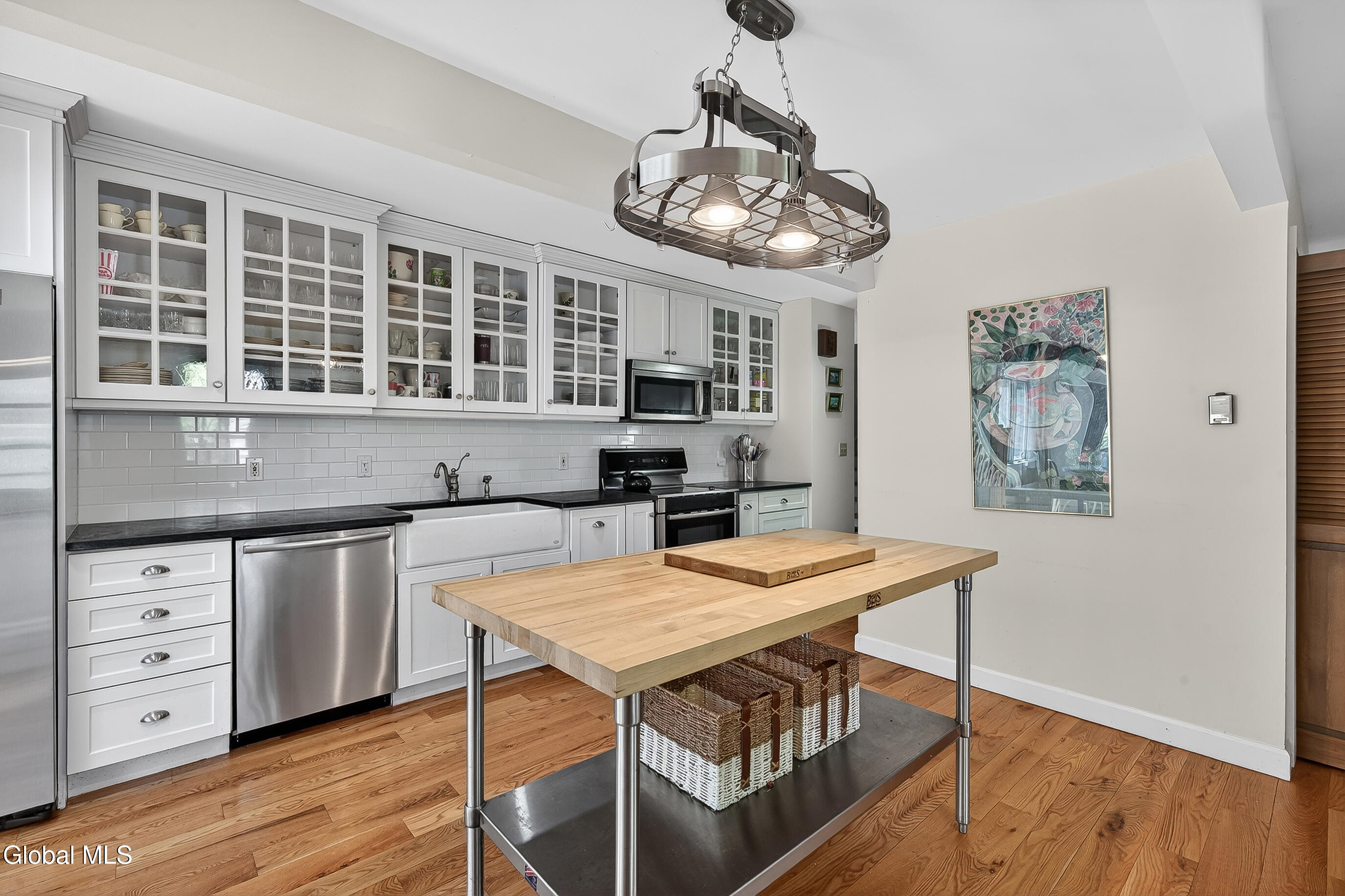 1283 Hawthorn Road Niskayuna, NY 12309 - Photo 15 of 63 050-1283-Hawthorn-Road-Niskayuna-NY-1230