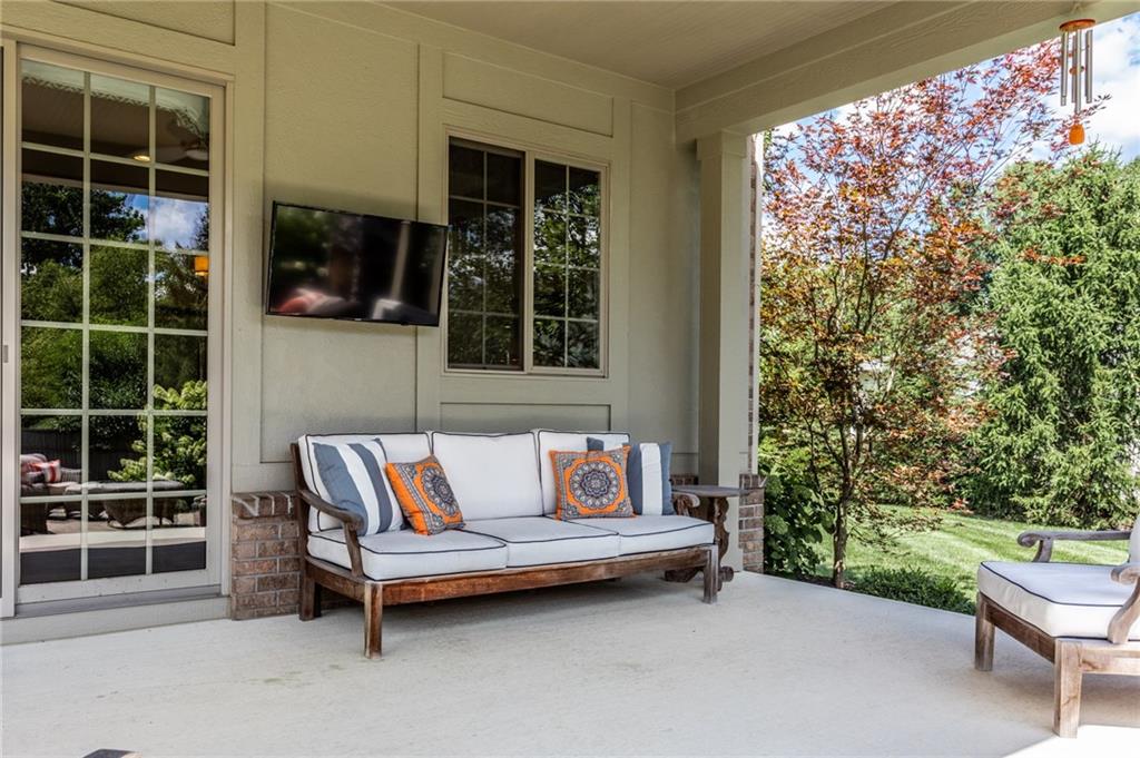 10715 Towne Road Carmel, IN 46032 - Photo 10 of 46 Gallery Image 10