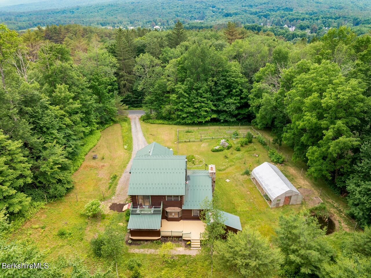 394 E Road Stamford, VT 05352 - Photo 4 of 43 Home & Village