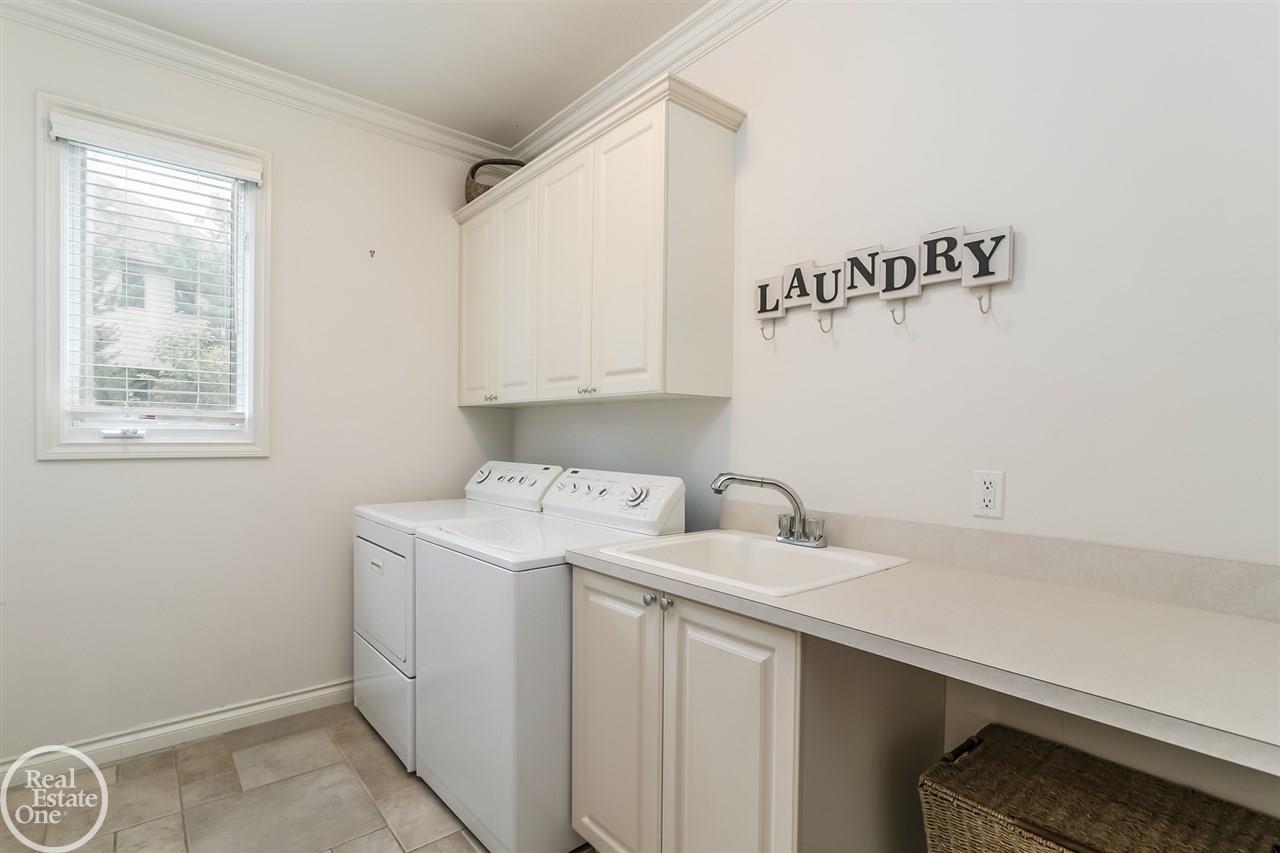 895 Quarry Drive Rochester Hills, MI 48306 - Photo 21 of 49