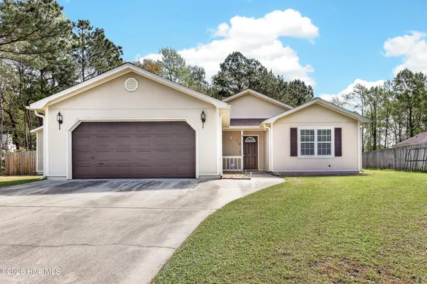 $240,000 | 119 Foxlair Drive, Hubert, NC 28539