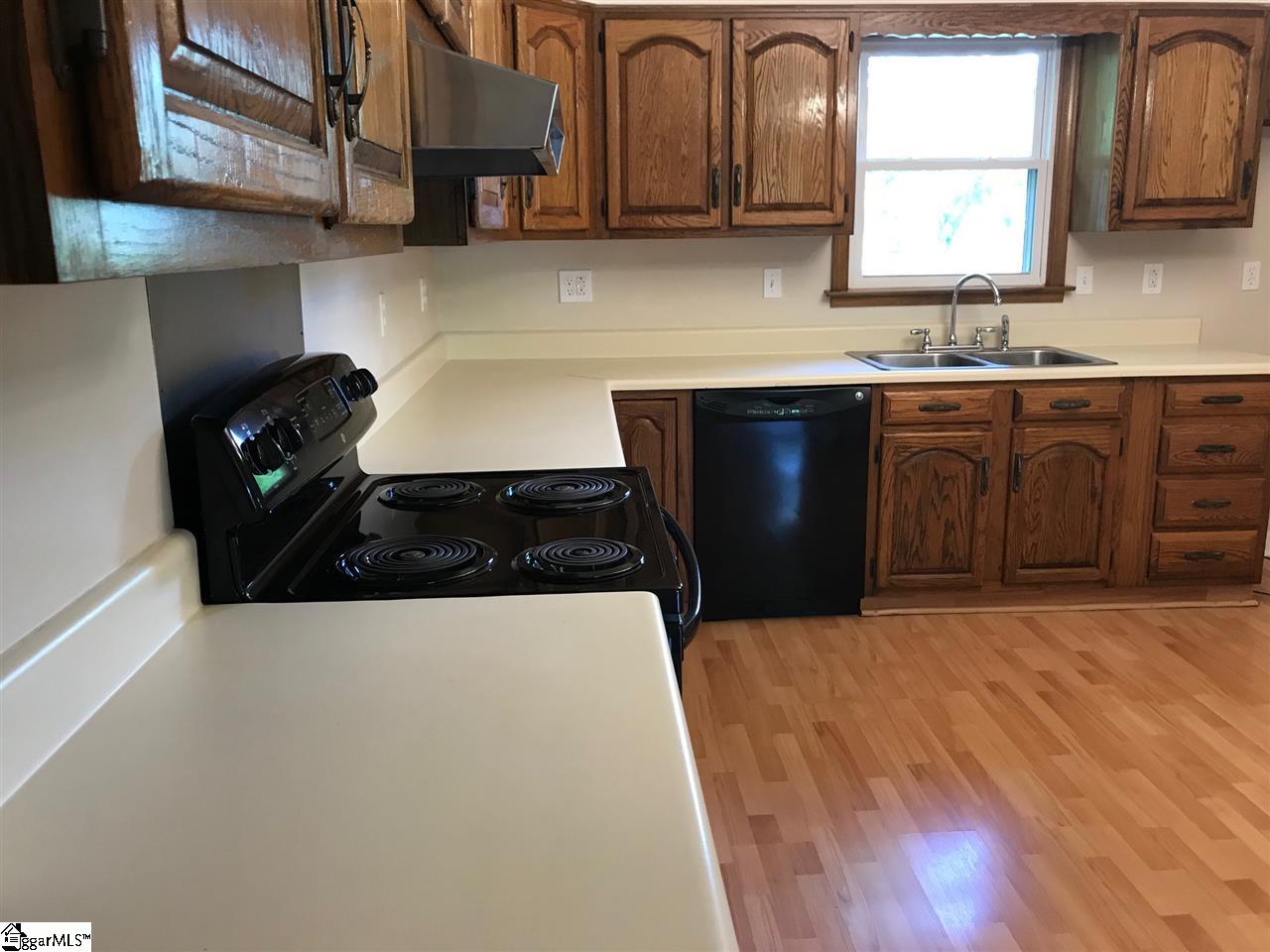 102 Old Grove Road Piedmont, SC 29673 - Photo 7 of 27 Gallery Image 7