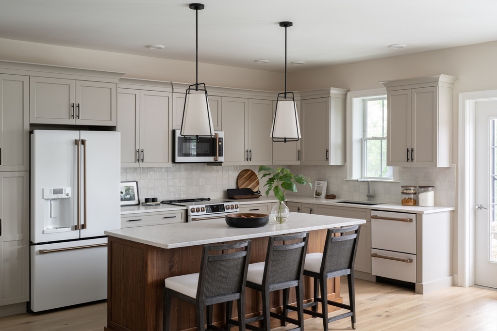 50 Oxbow Road, Unit 341 Raynham, MA 02767 - Photo 7 of 23 Gallery Image 7