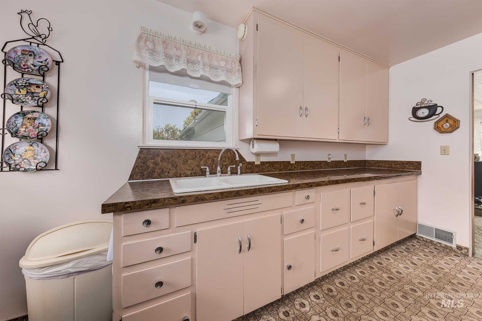 116 Pioneer Road Weiser, ID 83672 - Photo 12 of 45
