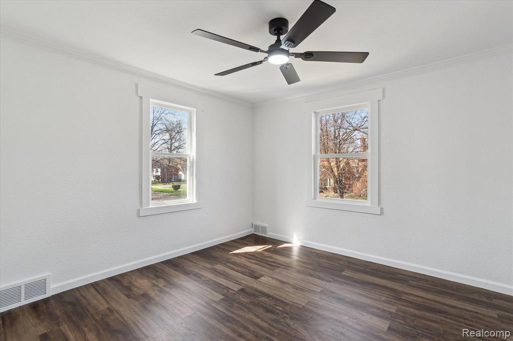 14544 Ashton Road Detroit, MI 48223 - Photo 30 of 40