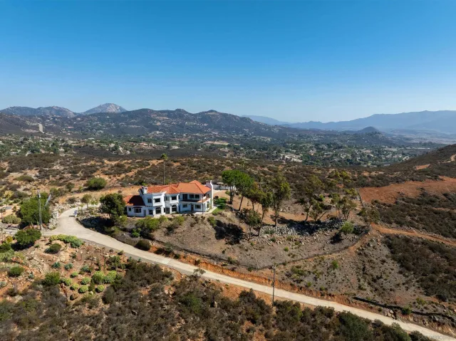 $1,949,000 | 4029 Alta Loma Drive, Jamul, CA 91935