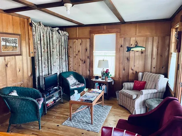 $1,800 | 17 Pasquaney Shores Drive, Bristol, NH 03222