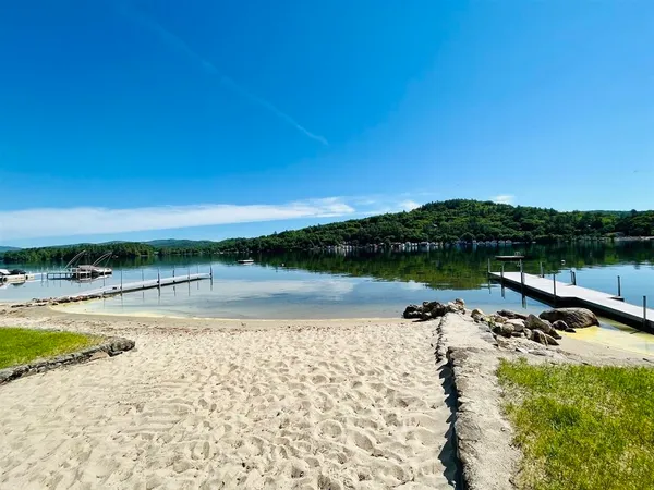 $1,800 | 17 Pasquaney Shores Drive, Bristol, NH 03222