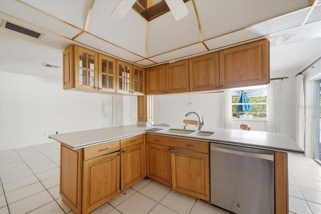 1680 Fox Road Clearwater, FL 33764 - Photo 35 of 72