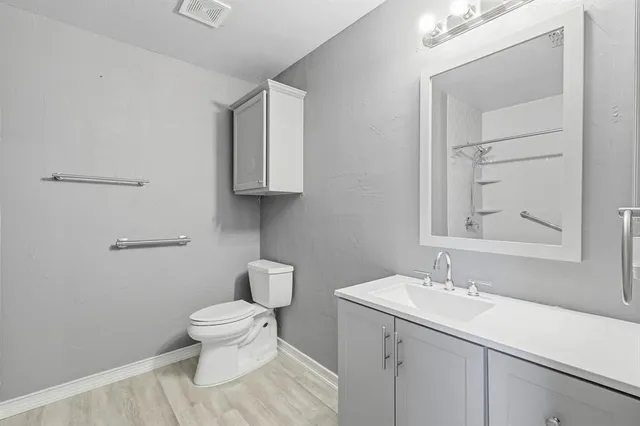 $335,000 | 205 Broken Arrow Lane, Krum, TX 76249