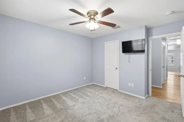 $335,000 | 205 Broken Arrow Lane, Krum, TX 76249