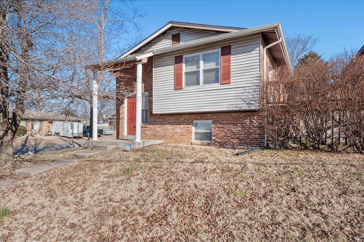 5121 Weber Road St. Louis, MO 63123 - Photo 2 of 34